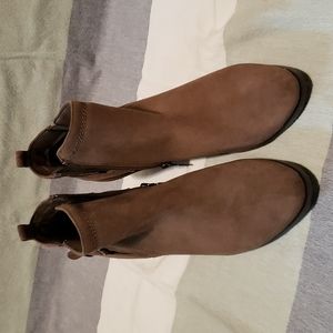 Blondo waterproof suede ankle boots
